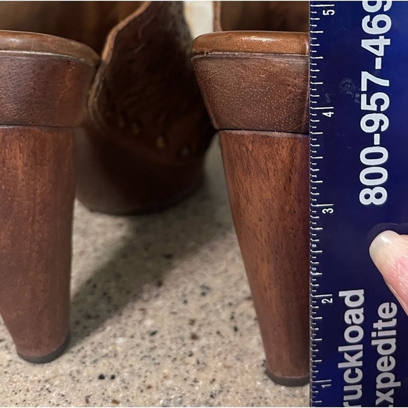 Zara Women’s Peep Hole Brown Leather Wooden Heel Size 37 - Picture 10 of 12